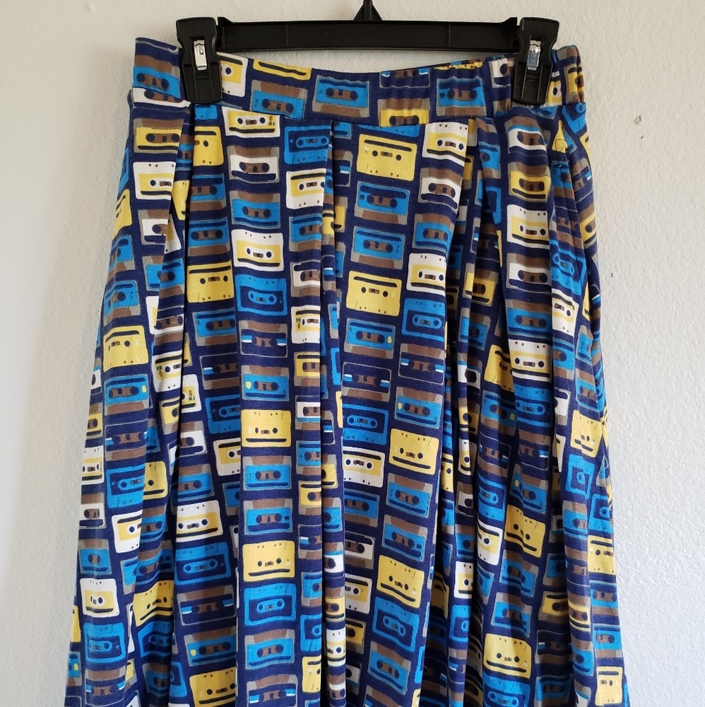 Madisin pleated shirt vintage Cassette tapes